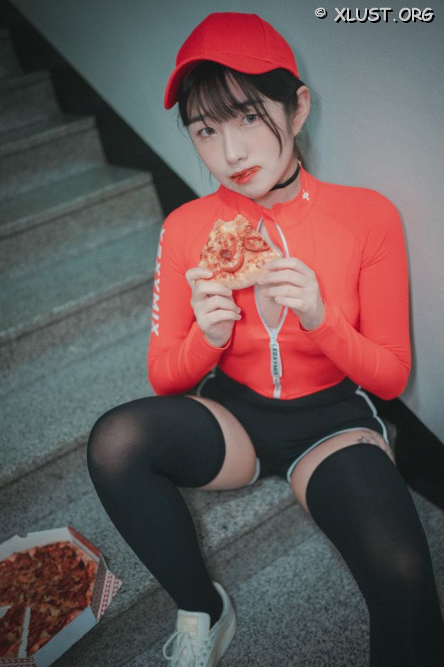 XLUST.ORG DJAWA Photo Sonson Pizza Girl 012