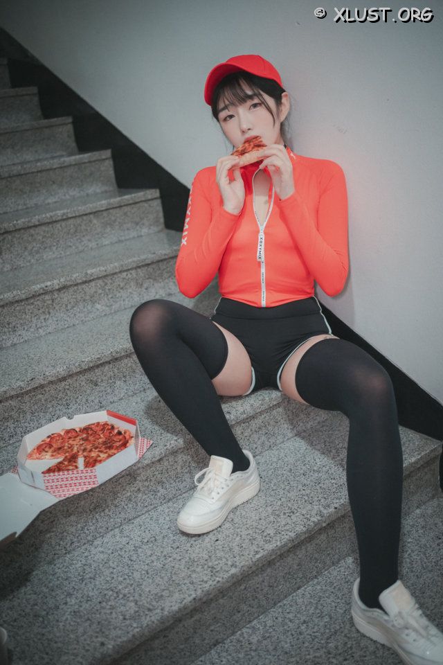 XLUST.ORG DJAWA Photo Sonson Pizza Girl 013