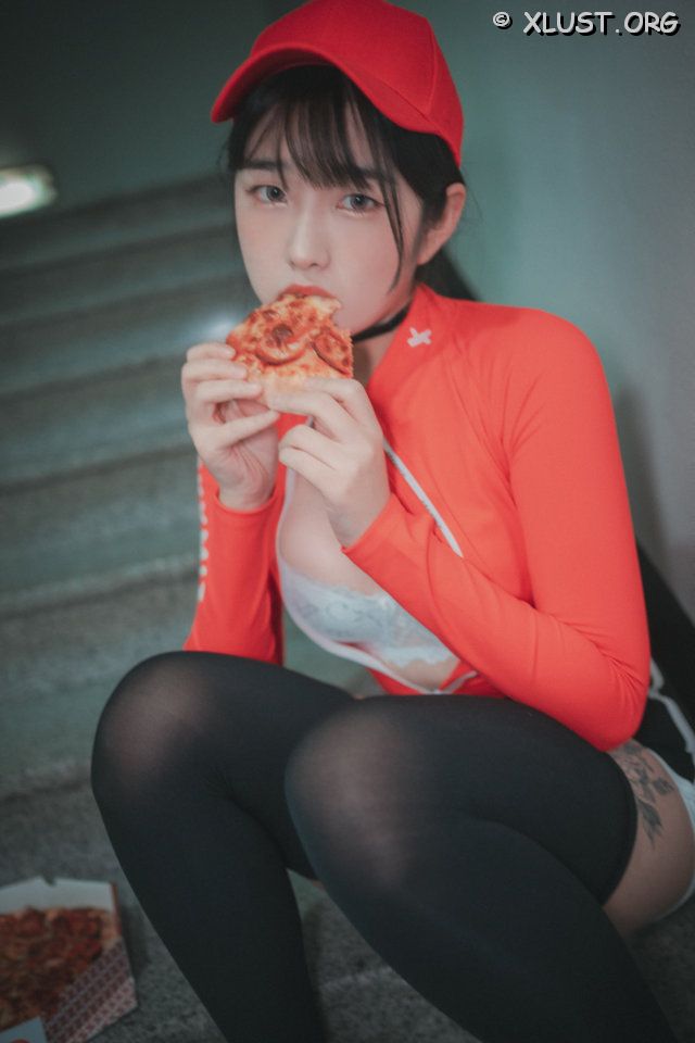 XLUST.ORG DJAWA Photo Sonson Pizza Girl 064